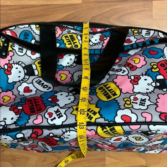 Hello Kitty Duffle Bag with Trolley Handle - Picture 9 of 11